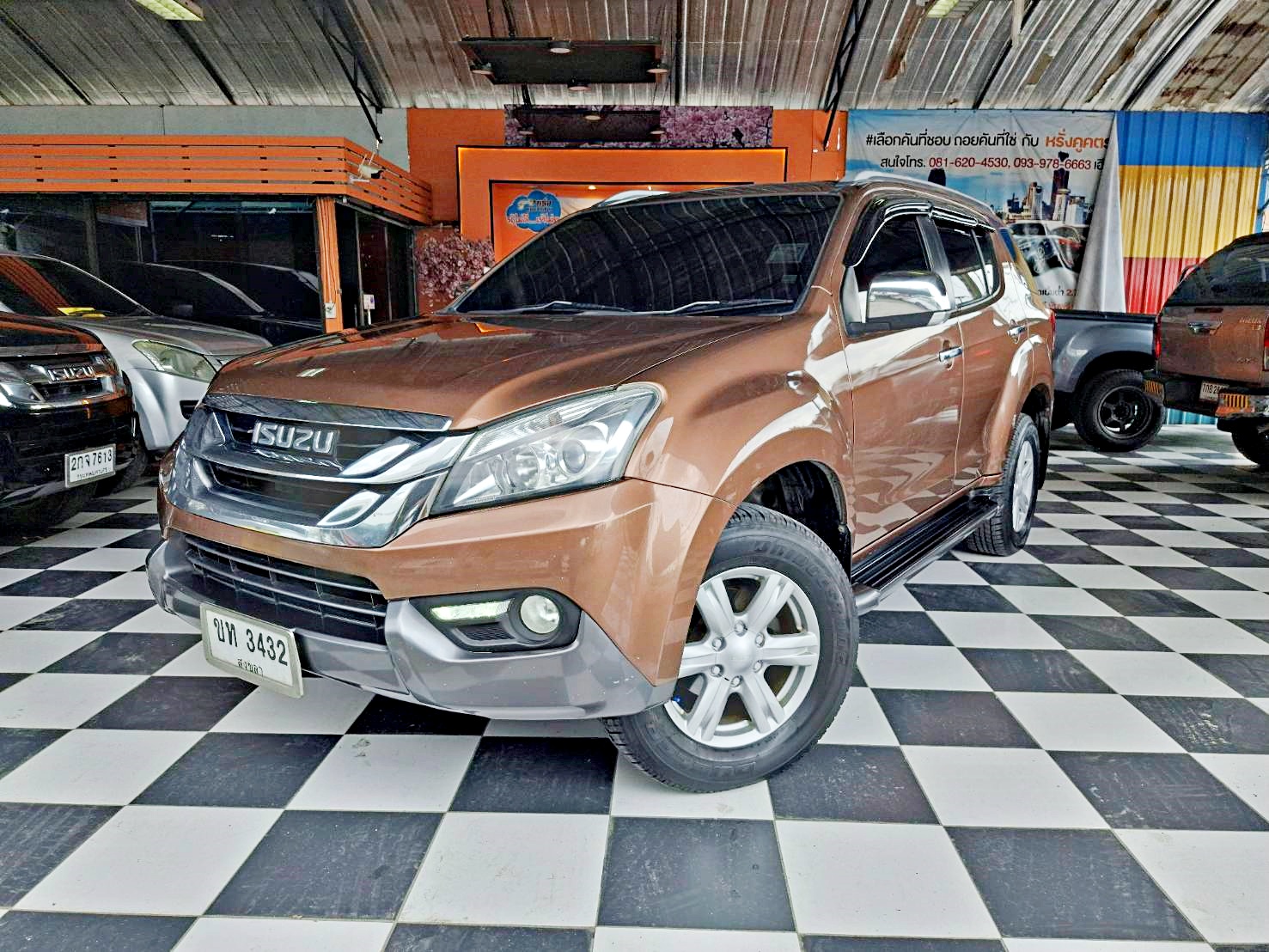 ISUZU MU-X 3.0 NAVI A/T